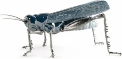 Casa Padrino Luxus Porzellan Figur Grashüpfer Blau / Silber 27 x 26 x H. 11 cm - Hochwertige Deko Skulptur - Erstklassische Qualität - Made in Spain