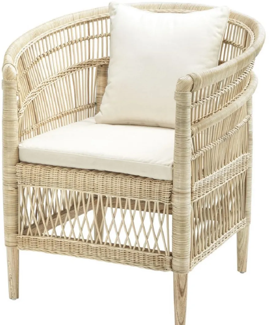 Casa Padrino Luxus Rattan Sessel mit Kissen Naturfarben / Cremefarben 77 x 67,5 x H. 86,5 cm - Luxus Wohnzimmer Möbel