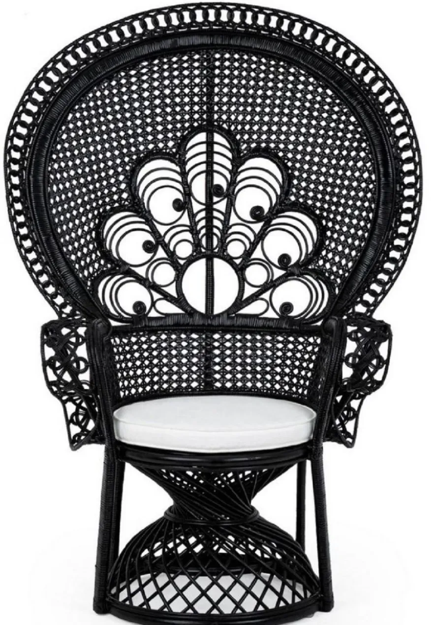 Casa Padrino Luxus Rattan Sessel Schwarz / Weiß 106 x 71 x H. 148 cm - Vintage Stil Rattan Sessel mit Sitzkissen - Vintage Stil Rattan Möbel - Garten & Terrassen Möbel