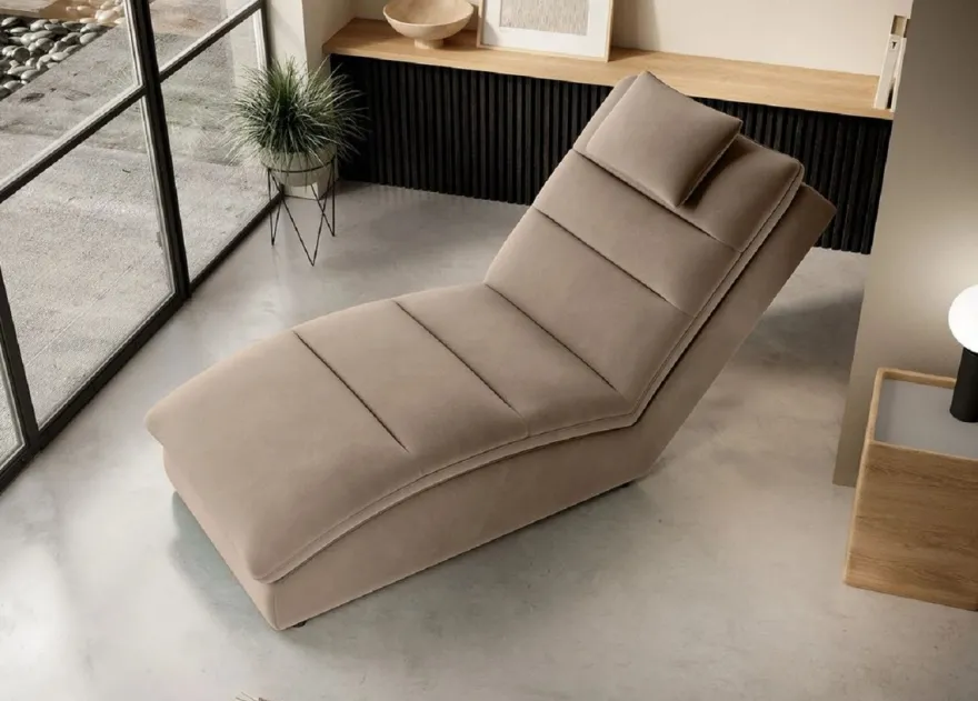 Casa Padrino Luxus Samt Chaiselongue mit Kopfkissen Hellbraun 170 cm