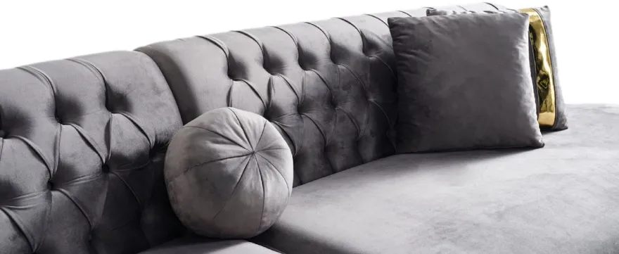 Casa Padrino Luxus Samt 4er Sofa Grau / Gold 330 x 120 x H. 76 cm - Wohnzimmer Sofa mit edlem Samtstoff - Wohnzimmer Möbel - Luxus Möbel - Wohnzimmer Einrichtung - Luxus Einrichtung