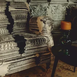 Casa Padrino Luxus Samt Sessel Beige / Schwarz / Messing - Büro Sessel - Büro Möbel - Luxus Möbel - Luxus Einrichtung