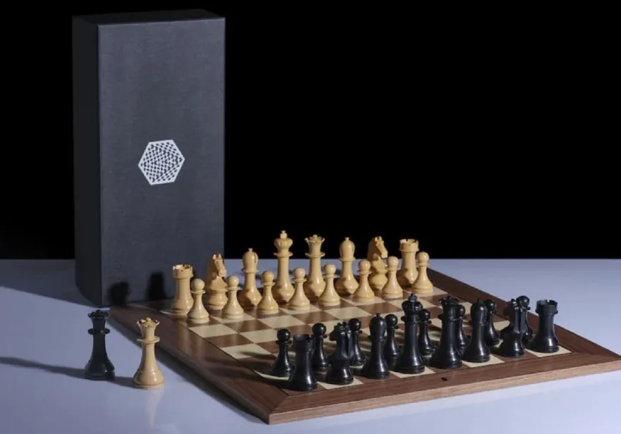 Casa Padrino Luxus Schach Set 50 x 50 cm - Luxus Schachspiel - Holz Schachbrett mit Schachfiguren