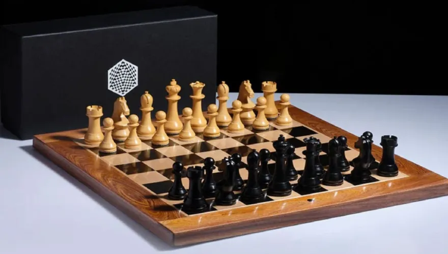 Casa Padrino Luxus Schach Set 50 x 50 cm - Holz Schachspiel - Schachbrett mit Schachfiguren