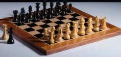 Casa Padrino Luxus Schach Set 50 x 50 cm - Holz Schachspiel - Schachbrett mit Schachfiguren