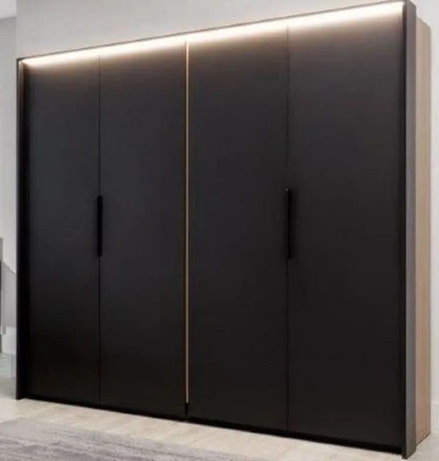 Casa Padrino Luxus Schlafzimmerschrank Schwarz / Naturfarben - Massivholz Kleiderschrank mit 2 Türen - Schlafzimmer Möbel - Hotel Möbel - Luxus Möbel - Luxus Einrichtung