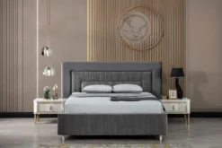 Casa Padrino Luxus Schlafzimmer Set Grau / Weiß / Gold - 1 Doppelbett mit Kopfteil & 2 Nachttische - Schlafzimmer Möbel - Luxus Kollektion