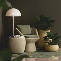 Casa Padrino Luxus Sessel Creme / Grün - Wetterfester Beton Sessel