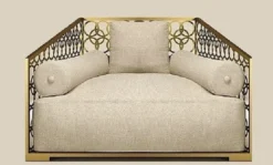 Casa Padrino Luxus Sessel Elfenbeinfarben / Champagner-Gold 135 x 109 cm - Handgefertigter Sessel mit Kissen - Wohnzimmer Sessel - Garten Sessel - Terrassen Sessel - Hotel Möbel - Luxus Qualität