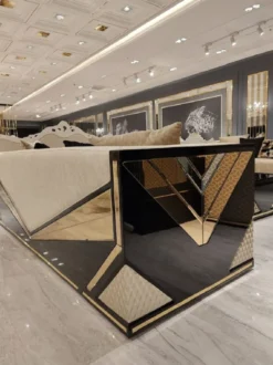 Casa Padrino Luxus Sessel Gold / Schwarz - Wohnzimmer Sessel - Hotel Sessel - Wohnzimmer Möbel - Hotel Möbel - Luxus Möbel - Wohnzimmer Einrichtung - Luxus Einrichtung