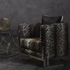 Casa Padrino Luxus Sessel Tiger Muster / Silber 77 x 83 x H. 77 cm - Wohnzimmer Sessel mit dekorativem Kissen - Wohnzimmer Möbel - Luxus Kollektion