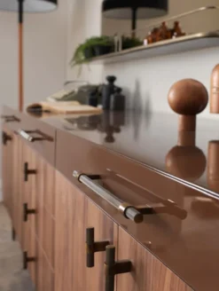 Casa Padrino Luxus Sideboard Braun / Dunkelbraun 230 x 60 x H. 82 cm - Massivholz Schrank mit 6 Schubladen und 4 Türen - Esszimmer Möbel - Luxus Möbel - Luxus Einrichtung