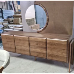 Casa Padrino Luxus Sideboard mit 4 Türen und Spiegel Braun 220 cm - Luxus Möbel