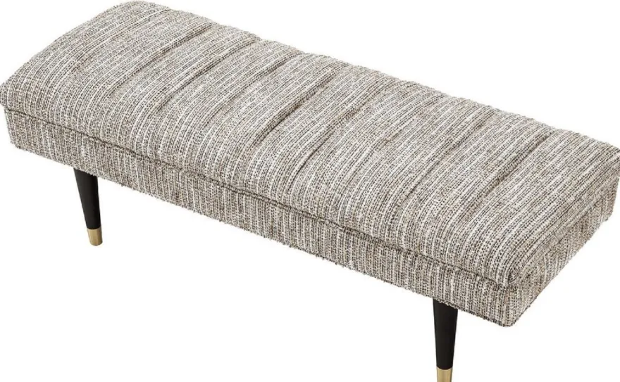 Casa Padrino Luxus Sitzbank Beige / Schwarz / Messingfarben 134 x 50 x H. 45 cm - Gepolsterte Massivholz Bank - Wohnzimmer Möbel - Hotel Möbel - Luxus Kollektion