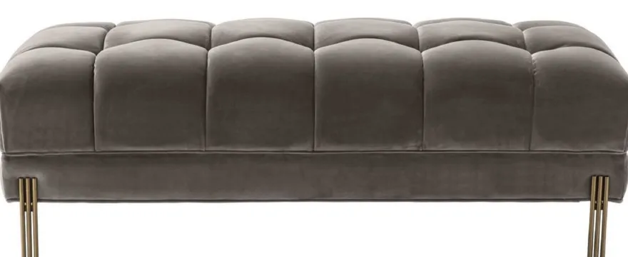 Casa Padrino Luxus Sitzbank Grau / Messingfarben 133 x 59 x H. 42 cm - Gepolsterte Samt Bank mit Edelstahl Beinen - Luxus Kollektion
