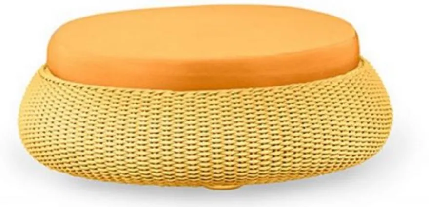 Casa Padrino Luxus Sitzhocker Orange / Gelb Ø 107 x H. 32 cm - Handgewebter Wetterbeständiger Rundhocker - Garten & Terrassen Hocker - Hotel Möbel - Luxus Qualität