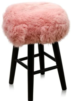 Casa Padrino Luxus Sitzhocker in Rosa und Schwarz, Ø 40 x H. 57 cm, Hocker aus Kiefernholz mit weichem Schafsfell