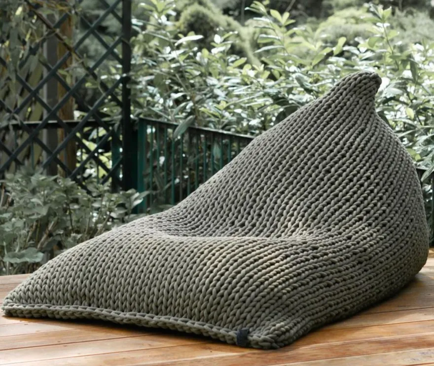 Casa Padrino Luxus Sitzsack Grün 90 x 140 cm - XXL Baumwoll Sitzsack mit Wasserdichter Innenhülle - Wohnzimmer Accessoires - Garten Accessoires - Luxus Accessoires