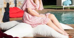 Casa Padrino Luxus Sitzsack Seestern Cremeweiß Ø 180 x H. 35 cm - Schwimmender Sitzsack - Handgefertigtes Sitzkissen - Garten Deko - Terrassen Deko - Pool Deko - Luxus Accessoires