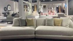 Casa Padrino Luxus Sofa Grau 172 x 100 x H. 82 cm - Gebogenes Wohnzimmer Sofa - Hotel Sofa - Wohnzimmer Möbel - Hotel Möbel - Luxus Möbel - Luxus Einrichtung - Wohnzimmer Einrichtung