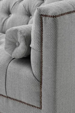 Casa Padrino Luxus Sofa Kubus Fischgrätmuster Grau - 3 Sitzer - Breite 230 cm - Edles Design für Wohnbereich und Hotel