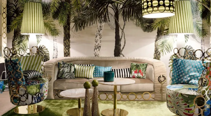 Casa Padrino Luxus Sofa mit Metall Ornamenten Beige / Gold 260 x 103 x H. 80 cm - Luxus Wohnzimmer & Hotel Möbel - Erstklassische Qualität - Made in Italy