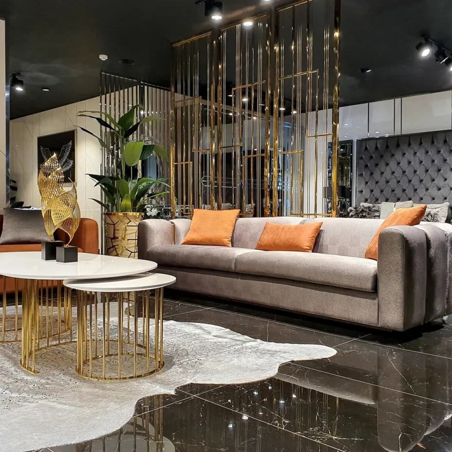 Casa Padrino Luxus Sofa Silber / Gold 240 x 95 x H. 85 cm - Wohnzimmer Sofa - Hotel Sofa - Luxus Möbel