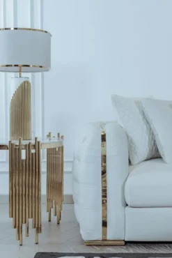Casa Padrino Luxus Sofa Weiß / Gold 265 x 83 x H. 73 cm - Modernes Wohnzimmer Sofa - Wohnzimmer & Hotel Möbel - Luxus Kollektion