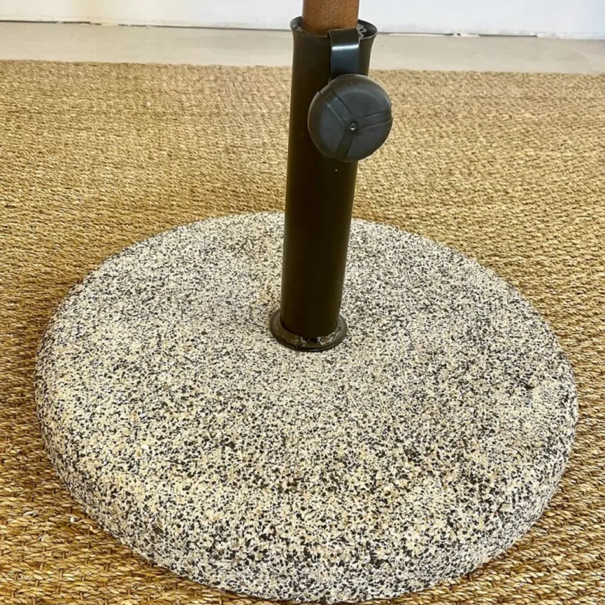 Casa Padrino Luxus Sonnenschirm mit Ständer Braun 200 x 200 cm