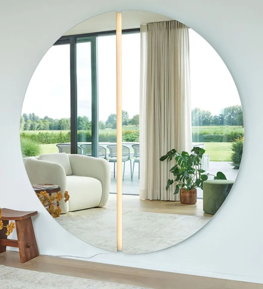 Casa Padrino Luxus Spiegel 200 x 3,5 x H. 200 cm - Runder Wandspiegel mit LED Streifen - Wohnzimmer Hotel Restaurant Boutique Spiegel