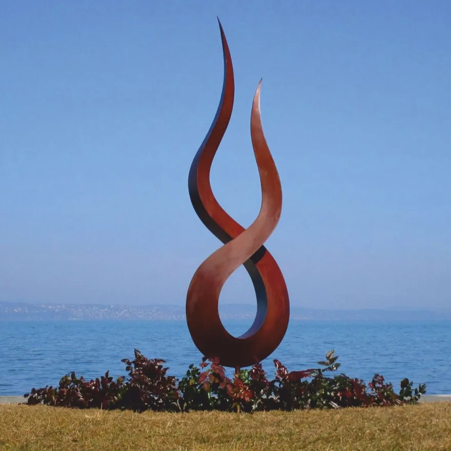 Casa Padrino Luxus Stahl Garten Deko Skulptur Flamme Rost H. 210 cm