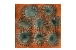 Casa Padrino Luxus Tablett Orange 31,5 x 32,5 x H. 3 cm - Deko Tablett und Wandrelief in Anemonen-Form aus feinem Porzellan - Luxus Deko Accessoires
