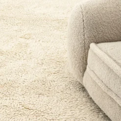 Casa Padrino Luxus Teppich aus Neuseeland Wolle Beige - Verschiedene Größen - Handgetufteter Wohnzimmerteppich - Luxus Wohnzimmer Deko Accessoires