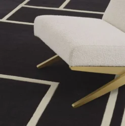 Casa Padrino Luxus Teppich Schwarz / Cremefarben 300 x 400 cm - Handgetufteter Wohnzimmer Teppich aus 100% Neuseeland Wolle - Luxus Qualität