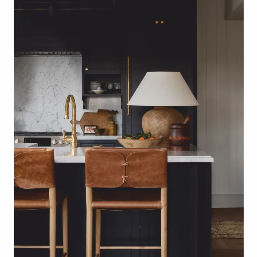 Casa Padrino Luxus Tischleuchte Braun / Cremeweiß H. 58,5 cm - Luxus Leuchten