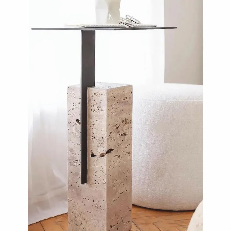 Casa Padrino Luxus Travertin Beistelltisch mit Metall Tischplatte Beige / Schwarz H. 70 cm