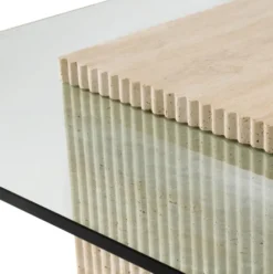 Casa Padrino Luxus Travertin Couchtisch Beige 90 x 90 x H. 35 cm - Quadratischer Naturstein Wohnzimmertisch mit Glasplatte - Wohnzimmer Möbel - Luxus Möbel - Luxus Einrichtung