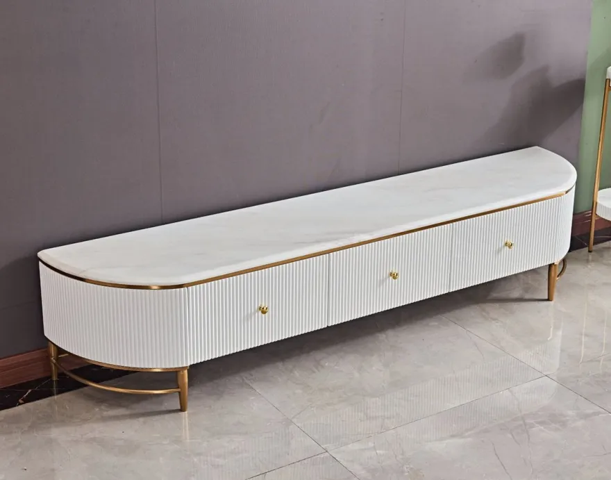 Casa Padrino Luxus TV Schrank Weiß / Messingfarben / Gold 200 x 40 x H. 42 cm - Modernes Wohnzimmer Sideboard mit 3 Schubladen - Moderne Wohnzimmer TV Möbel