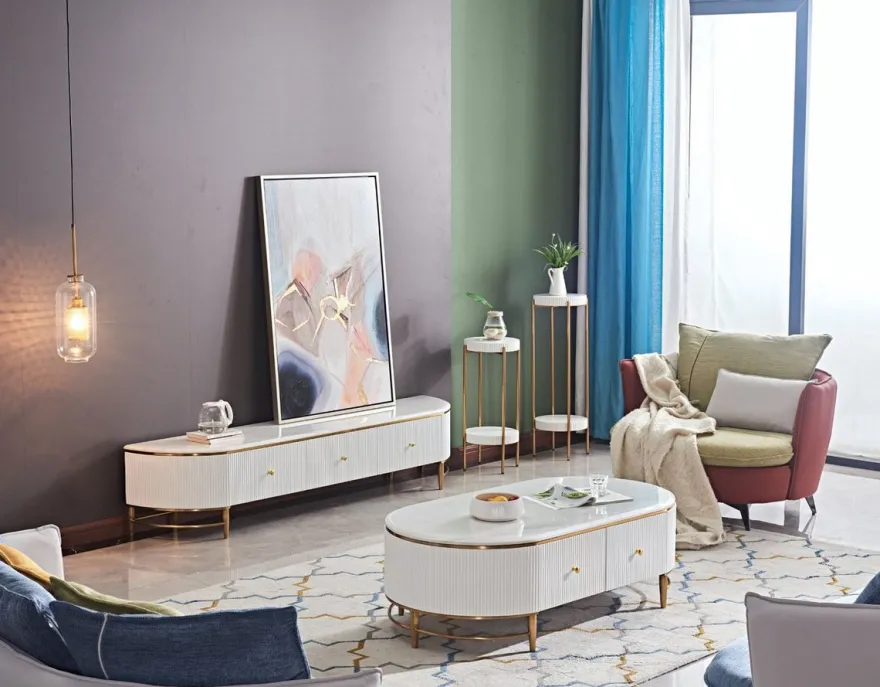 Casa Padrino Luxus TV Schrank Weiß / Messingfarben / Gold 200 x 40 x H. 42 cm - Modernes Wohnzimmer Sideboard mit 3 Schubladen - Moderne Wohnzimmer TV Möbel