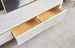 Casa Padrino Luxus TV Schrank Weiß / Messingfarben / Gold 200 x 40 x H. 42 cm - Modernes Wohnzimmer Sideboard mit 3 Schubladen - Moderne Wohnzimmer TV Möbel