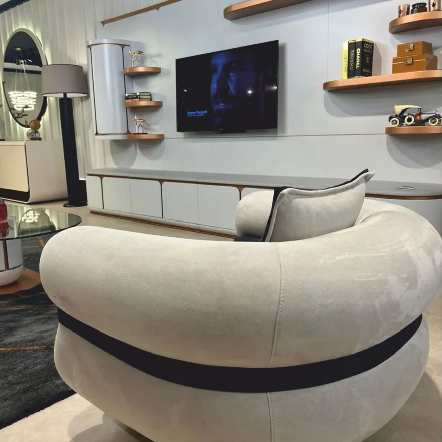 Casa Padrino Luxus TV Sideboard Weiß / Grau / Kupfer 400 cm - Wohnzimmer & Hotel Möbel