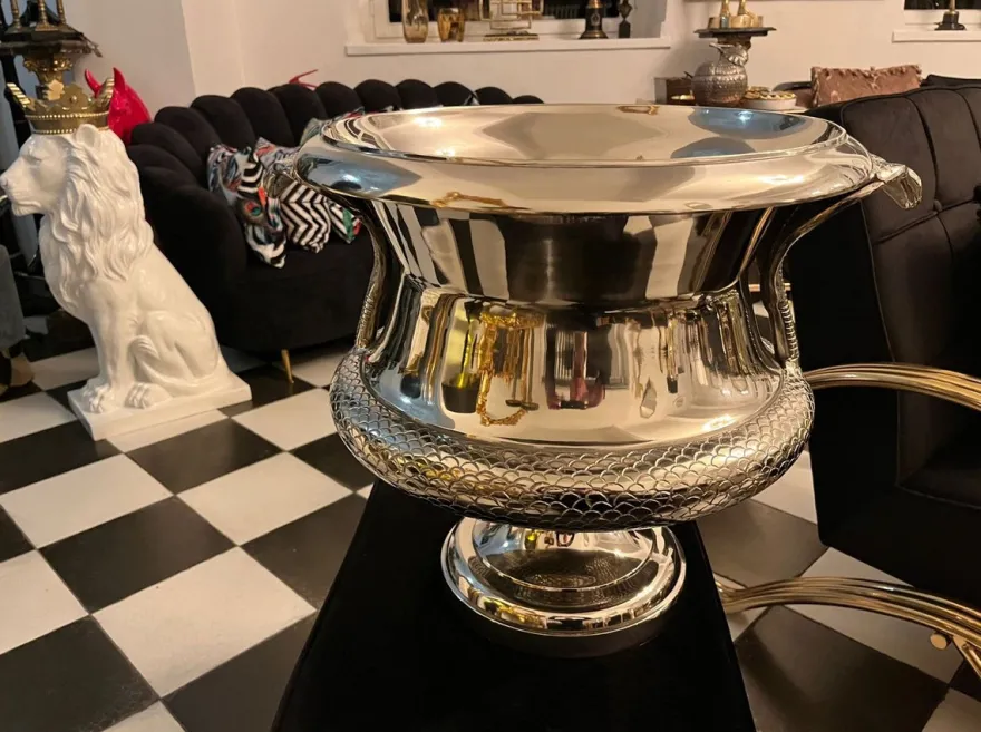 Casa Padrino Luxus Vase Cobra Schlangen Silber 59 x 47 x H. 45 cm - Prunkvolle Messing Blumenvase - Deko Vase - Deko Accessoires - Luxus Accessoires - Luxus Interior