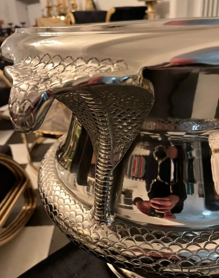 Casa Padrino Luxus Vase Cobra Schlangen Silber 59 x 47 x H. 45 cm - Prunkvolle Messing Blumenvase - Deko Vase - Deko Accessoires - Luxus Accessoires - Luxus Interior