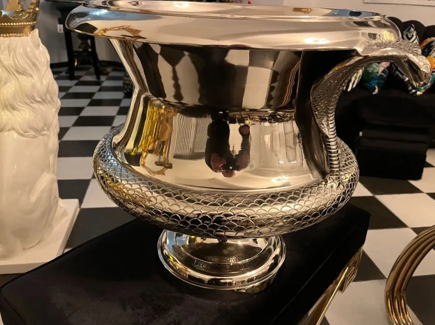 Casa Padrino Luxus Vase Cobra Schlangen Silber 59 x 47 x H. 45 cm - Prunkvolle Messing Blumenvase - Deko Vase - Deko Accessoires - Luxus Accessoires - Luxus Interior