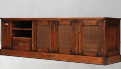 Casa Padrino Luxus Vintage Stil TV Schrank Braun / Messing 204 x 52 x H. 66 cm - Vintage Stil Sideboard mit 3 Türen und 2 Schubladen - Vintage Stil Wohnzimmer Möbel - Luxus Wohnzimmer Möbel