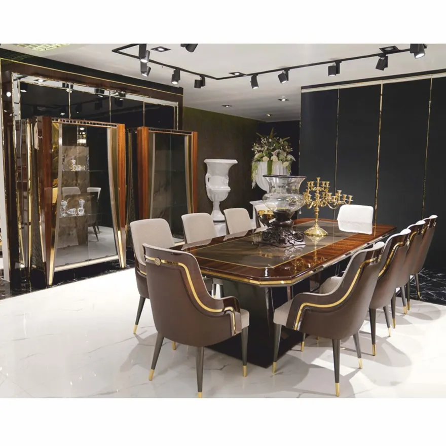 Casa Padrino Luxus Vitrine mit 2 Glastüren Braun / Gold 130 x H. 200 cm - Luxus Möbel