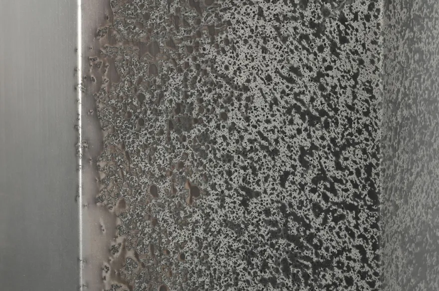 Casa Padrino Luxus Wanddekoration Silber 103,5 x 12,5 x H. 101,5 cm - Zweiteiliges Wandrelief Edge aus Stahl mit geätztem Antik-Nickel Finish - Luxus Deko Accessoires