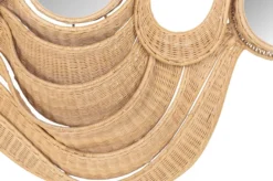 Casa Padrino Luxus Wandspiegel Naturfarben 165 x 12 x H. 88 cm - Breiter Wandspiegel im Querformat mit Rahmen aus geflochtenem Rattan auf Stahlgestell - Luxus Deko Accessoires
