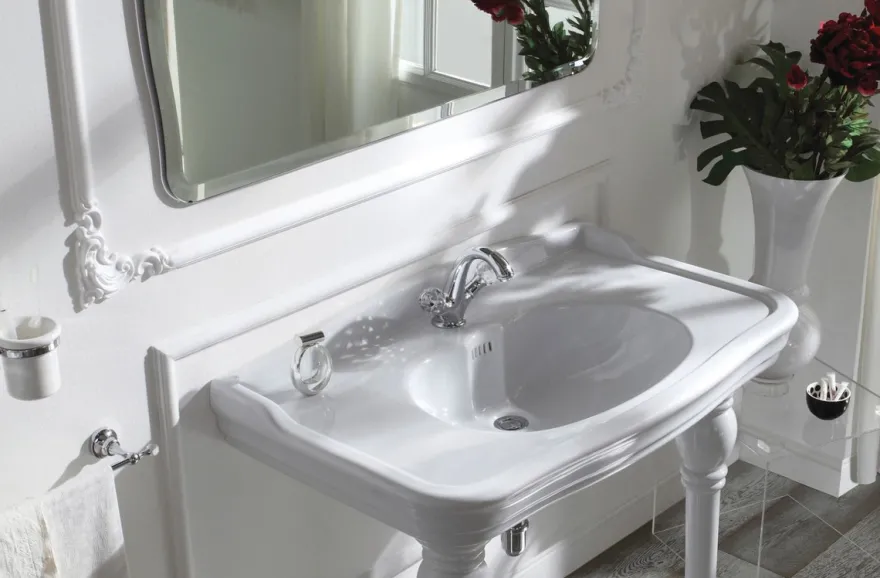 Casa Padrino Luxus Waschtischarmatur mit Swarovski Kristallglas Silber 13,5 x 16,5 cm