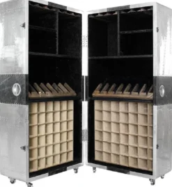Casa Padrino Luxus Weinschrank im Koffer Design Silber / Schwarz 86 x 80 x H. 177 cm - Aluminium Barschrank - Kofferschrank - Flugzeug Möbel - Flieger Möbel - Aluminium Möbel - Luxus Bar Möbel